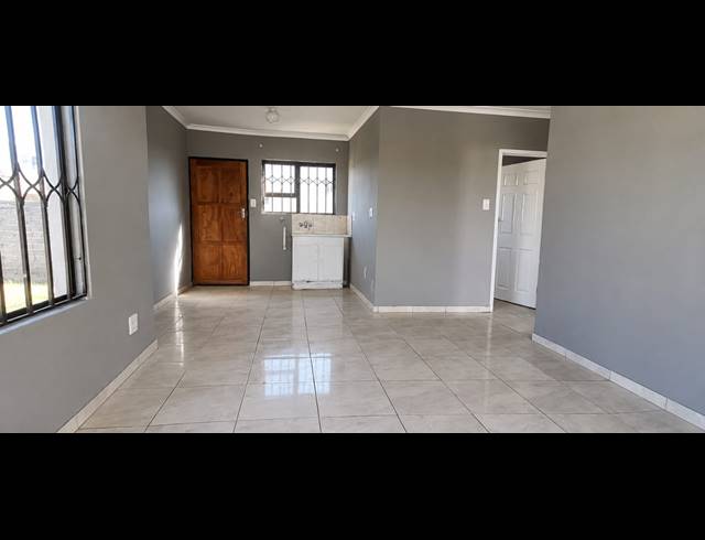 2 BEDROOM FREEHOLD FOR SALE IN VANDERBIJLPARK CE 4